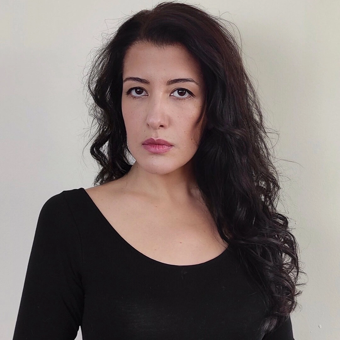 Oyuncu Özlem Ulukan April fotoğraf çekimi